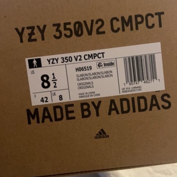 Yeezy sneakers - Picture 7 of 9